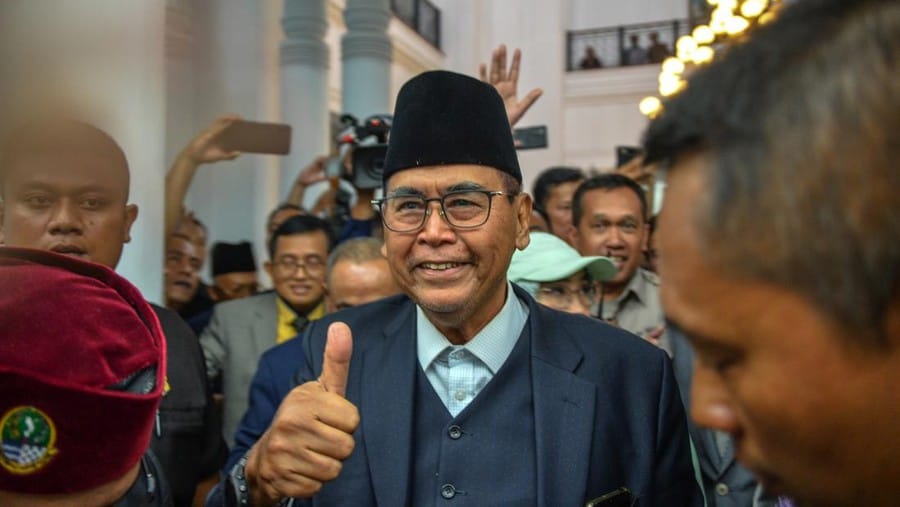 panji Pimpinan Pondok Pesantren Al Zaytun