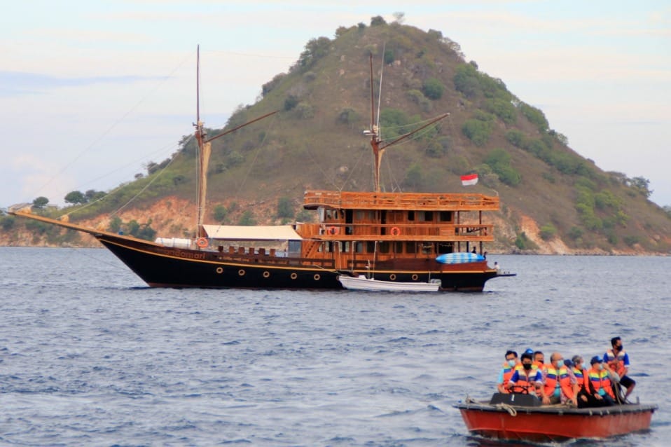 Kapal wisata di Labuan Bajo Kabupaten Manggarai Barat, Nusa Tenggara Timur.