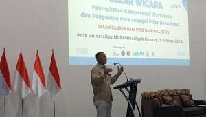Rektor Universitas Muhammadiyah Kupang Prof. DR. Zainul Wula, S.Pd., M.Si.,