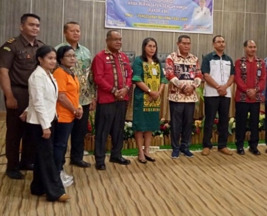 abah hukum 1 Pemerintah Kota Kupang Provinsi Nusa Tenggara Timur mulai melakukan upaya pencegahan terjadinya Bullying Pada Anak dengan mengelar rapat koordinasi dan sinergi untuk menekan angka anak berhadapan dengan hukum di Kota Kupang.