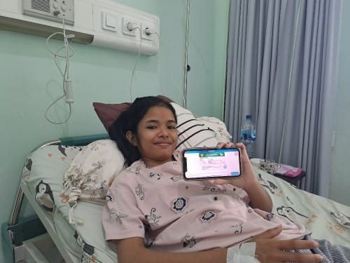 VIVIN . Vivin (21) saat ditemui di Rumah Sakit St Boromeus, ia terlihat diberikan perawatan dengan baik.