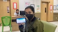 Dian Marsela Isliko (26) yang merupakan salah satu peserta JKN dari segmen peserta Pekerja Bukan Penerima Upah (PBPU).