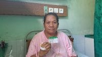 Rosni peserta JKN segmen PBI, benar-benar merasakan bahwa Program JKN ini sangat membantu seluruh masyarakat untuk mendapatkan akses ke pelayanan kesehatan