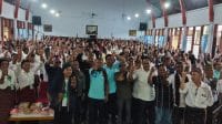 Pasangan calon Gubernur Nusa Tenggara Timur (NTT) Simon Petrus Kamlasi-Andreas Garu (Paket SIAGA) yang mengantongi nomor urut 3 bertatap muka dengan masyarakat di Kabupaten Manggarai, Rabu.
