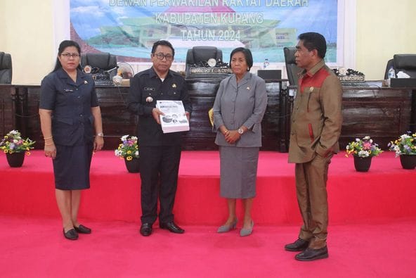 sida kup DPRD Kabupaten Kupang, Rabu, (21/8/2024) gelar Sidang III Masa Persidangan III tentang Perubahan Anggaran Tahun 2024 yang merupakan salah satu agenda penting dalam siklus penganggaran daerah.