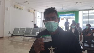 Peserta Program Jaminan Kesehatan Nasional (JKN) bernama Philander (22).