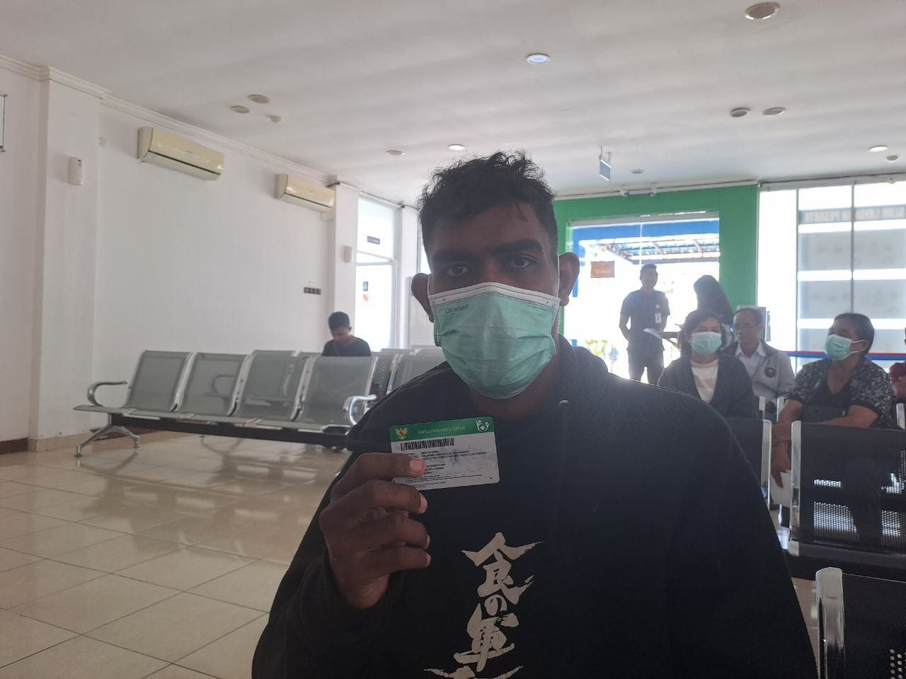 Peserta Program Jaminan Kesehatan Nasional (JKN) bernama Philander (22).