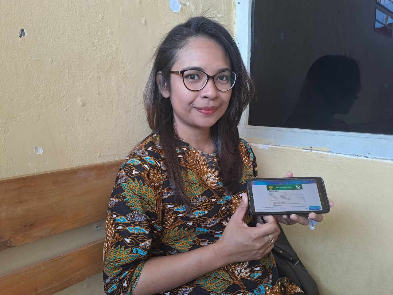Setiawati Djani (26) yang sering disapa Tia, seorang peserta JKN segmen peserta mandiri.