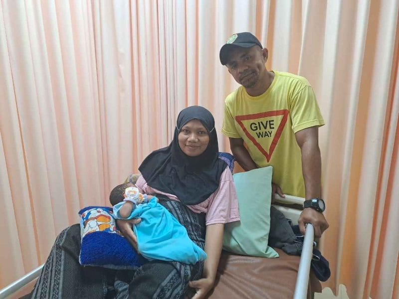 Johran Yasin (31) yang baru saja melahirkan di salah satu rumah sakit di Kota Kupang menggunakan haknya sebagai peserta Program Jaminan Kesehatan Nasional (JKN).