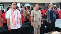 pesparawi Bupati Kupang Yosef Lede menghadiri pembukaan Pekan Seni dan Paduan Suara (Pesparawi) Tahun 2025 yang diselenggarakan oleh Institut Agama Kristen Negeri (IAKN) Kupang, bertempat di Aula El Tari Kupang, Rabu (12/11/2025).