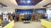 undana 1 Bupati Kupang Yosef Lede melakukan pertemuan bersama Rektor Universitas Nusa Cendana Prof. Dr. drh. Maxs U.E. Sanam, M.Sc dan jajaran guru besar di Aula Rektorat Undana Kupang, Selasa.