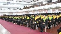 Uwisu2 Rektor Undana Prof. Dr. Ir. Jefri S. Bale, ST., M.Eng memimpin langsung upacara Wisuda Doktor, Magister, Profesi, Sarjana, dan Diploma Periode Pertama Tahun 2026 yang berlangsung di Graha Cendana, Kupang