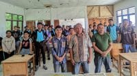 masuk desa KETERAGAN FOTO. HO-HUMAS UNDANA - Badan Legislatif Mahasiswa (BLM) Fakultas Peternakan, Kelautan, dan Perikanan (FPKP) Undana melakukan edukasi bagi siswa-siswi SMAN 2 Amarasi Timur, Kabupaten Kupanguntuk mengikuti kuliah demi meningkatkan kuliatas sumber daya manusia (SDM) NTT, Sabtu (14/2/2026)