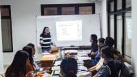 mhaso=is Keterangan Foto/HO Humas Undana , Kantor Urusan Internasional atau International Relations Office (IRO) Undana menggelar rangkaian pembekalan intensif sejak 12 Februari guna memantapkan kapasitas akademik dan adaptasi kultural para duta kampus tersebut sebelum keberangkatan perdana pada 27 Februari mendatang.