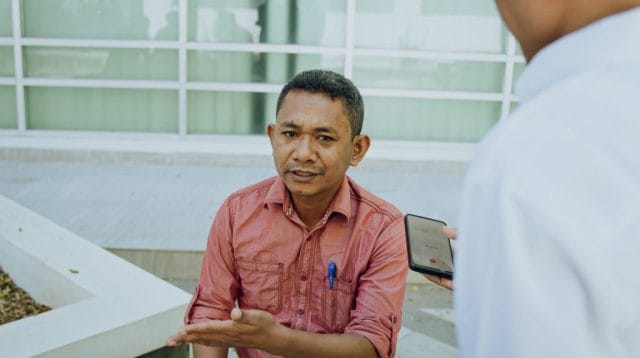 Prof. Dr. Yantus A.B. Neolaka, S.Pd., M.Si