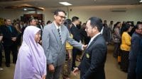 undan1 KETERANGAN FOTO/HUMAS UNDANA - Rektor Undana, Prof. Dr. Ir. Jefri S. Bale, S.T., M.Eng saat melantik 43 pejabat yang berlangsung di Aula Rektorat, Jumat (30/1/2026)