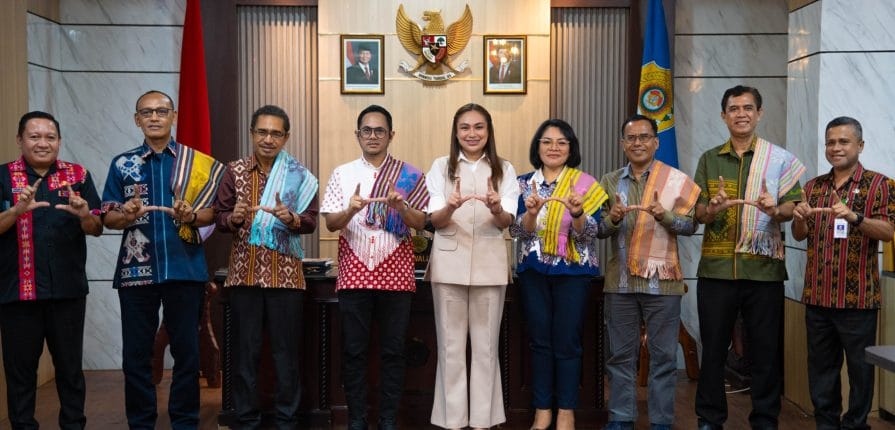 wakil 1 KETERANGAN FOTO /HO –HUMAS UNDANA - Rektor Undana, Prof. Dr. Ir. Jefri Semuel Bale, S.T., M.Eng melakukan audiensi strategis dengan Wakil Wali Kota Kupang, Serena Francis, di Kantor Wali Kota Kupang, Kamis (19/2).