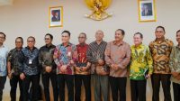 intim Rektor Undana, Prof. Dr. Ir. Jefri S Bale, ST,.M.Eng, hadir didampingi Wakil Rektor Bidang Akademik serta Kepala Lembaga Penelitian dan Pengabdian kepada Masyarakat (LP2M).