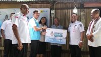 lis 1 KETERANGAN FOTO/HO-HUMAS PLN - Melalui Program Light Up The Dream, PLN UIW NTT menghadirkan sambungan listrik gratis bagi keluarga prasejahtera di momentum Ramadhan 1447 H.