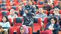 runa KETERANGAN FOTO/HO-HUMAS UNDANA - Wakil Rektor II Bidang Umum dan Keuangan Undana, Prof. Dr. Paul Gabriel Tamelan, M.Si didampingi Direktur RS Undana, Dr. Efrisca M. Br. Damanik, M.Biomed., Sp.PA., MM, Dekan Fakultas Kedokteran dan Kedokteran Hewan (FKKH), Dr. dr. Christina Olly Lada, M.Gizi. serta Koordinator Program Studi Spesialis Obstetri dan Ginekologi, dr. Kristian Ratu, Sp.OG Workshop Revitalisasi RSPTN bertajuk “Penguatan Peran RSPTN dalam Kerangka Sistem Kesehatan Akademik Menuju Rumah Sakit Pendidikan Berkelas Internasional” yang berlangsung di Rumah Sakit Universitas Padjadjaran, Selasa (10/3).