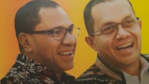 KETERANGAN FOTO/MEDIASINTT.COM/ADE - Beluncuran buku Asa dan Rasa: Refleksi Setahun Ayo Bangun NTT, yang menjadi potret awal perjalanan kepemimpinan Gubernur Melkiades Laka Lena bersama Wakil Gubernur Jhoni Asadoma, Kamis (9/4).