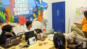 Indriyani Kaolang Sindrang , mahasiswa Program Studi Budidaya Perairan Universitas Nusa Cendana (Undana) melakukan hilirisasi teknologi melalui terobosan ganda di wilayah pesisir Pulau Semau, Nusa Tenggara Timur (NTT).
