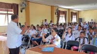 Dinas Pendidikan Kabupaten Kupang, Provinsi Nusa Tenggara Timur dalam menyambut Hari Pendidikan Nasional 2026 melakukan kampanye dan sosialisasi pencegahan kekerasan, perundungan, serta program sekolah sehat bagi jenjang SD dan SMP.
