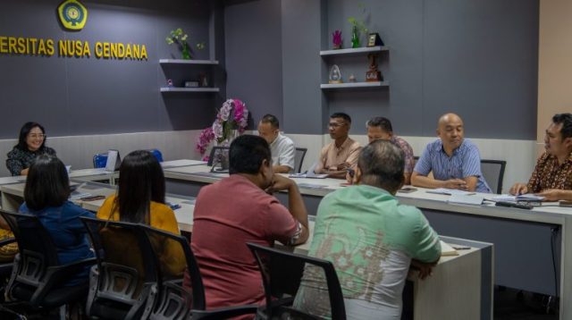Panitia wisuda menggelar rapat koordinasi lintas sektor di Ruang Rapat Rektorat Undana, Kupang, Kamis (4/6/2026). Rapat tersebut dipimpin langsung oleh Wakil Rektor I Bidang Akademik Undana, Prof. Dr. drh. Annytha Ina Rohi Detha, M.Si.FOTO/HO-HUMAS UNDANA