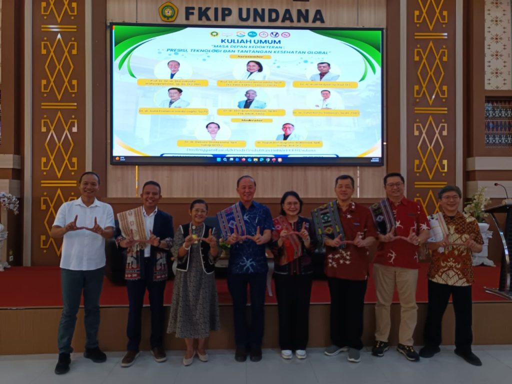 kuliah umum dokter KETERANGAN : Sejumlah dokter ahli menjadi narasumber dalam kegiatan kuliah umum yang diselengarakan Program Studi Pendidikan Dokter Fakultas Kedokteran dan Kedokteran Hewan (FKKH) Universitas Nusa Cendana (Undana).FOTO/HO- HUMAS UNDANA