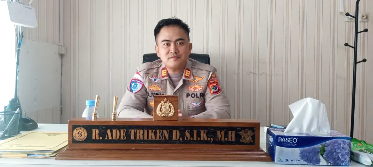 triken 3 Kasat Lantas Polresta Kupang Kota AKP R. Ade Triken Deayomi. (Foto/HO-VN)