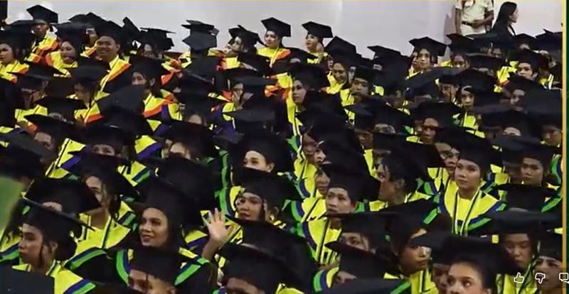 Universitas Nusa Cendana Kupang, Provinsi Nusa Tenggara Timur menggelar wisuda program doktor, magister, profesi, sarjana, dan diploma periode kedua tahun akademik 2026