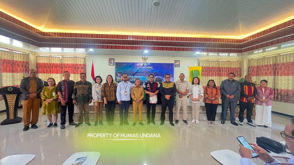 Universitas Nusa Cendana (Undana) Kupang resmi menjadikan Kabupaten Ngada sebagai living laboratory (laboratorium hidup) dengan menerjunkan tujuh guru besar untuk membedah dan mencari solusi atas berbagai persoalan riil yang dihadapi pada Selasa (14/7/2026).