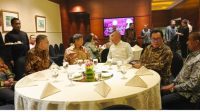 Penandatanganan Perjanjian Kerja Sama (PKS) antara ABPEDNAS dan Serikat Media Siber Indonesia (SMSI) dilaksanakan dalam acara pengukuhan jajaran Dewan Pimpinan Pusat (DPP), Dewan Pimpinan Daerah (DPD), serta Dewan Pimpinan Cabang (DPC) Srikandi Jaga Desa dari seluruh Indonesia dalam sebuah prosesi yang berlangsung khidmat di Ballroom The Djakarta Theater, Jakarta, Jumat (3/7/2026).