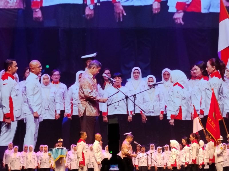 Penandatanganan Perjanjian Kerja Sama (PKS) antara ABPEDNAS dan Serikat Media Siber Indonesia (SMSI) dilaksanakan dalam acara pengukuhan jajaran Dewan Pimpinan Pusat (DPP), Dewan Pimpinan Daerah (DPD), serta Dewan Pimpinan Cabang (DPC) Srikandi Jaga Desa dari seluruh Indonesia dalam sebuah prosesi yang berlangsung khidmat di Ballroom The Djakarta Theater, Jakarta, Jumat (3/7/2026).