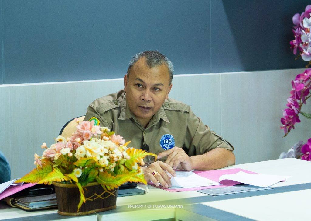 Wakil Rektor IV Bidang Perencanaan, Kerja Sama, dan Sistem Informasi, Prof. Philiphi de Rozari, S.Si., M.Si., M.Sc., Ph.D.,
