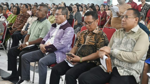 – Bupati Yosef Lede menghadiri Ibadah Syukur Panen Jemaat Imanuel Oesao, yang berlangsung di Gedung Kebaktian GMIT Imanuel Oesao, Kelurahan Oesao, Kecamatan Kupang Timur, Minggu (09/08/2026) pagi.