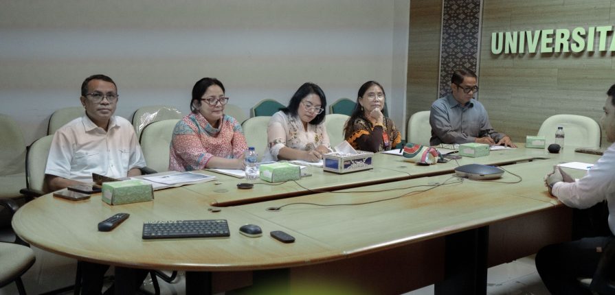 Universitas Nusa Cendana Kupang menerima tiga orang dokter sebagai mahasiswa untuk mengikuti program pendidikan dokter spesialis (PPDS) TA 2026 di Fakultas Kedokteran dan Kedokteran Hewan (FKKH) Universitas Nusa Cendana (Undana).